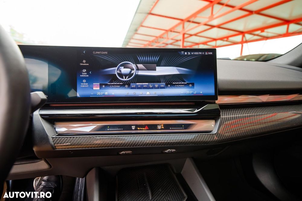 BMW Seria 5 520i AT MHEV - 24
