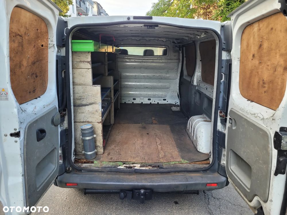 Opel Vivaro - 8