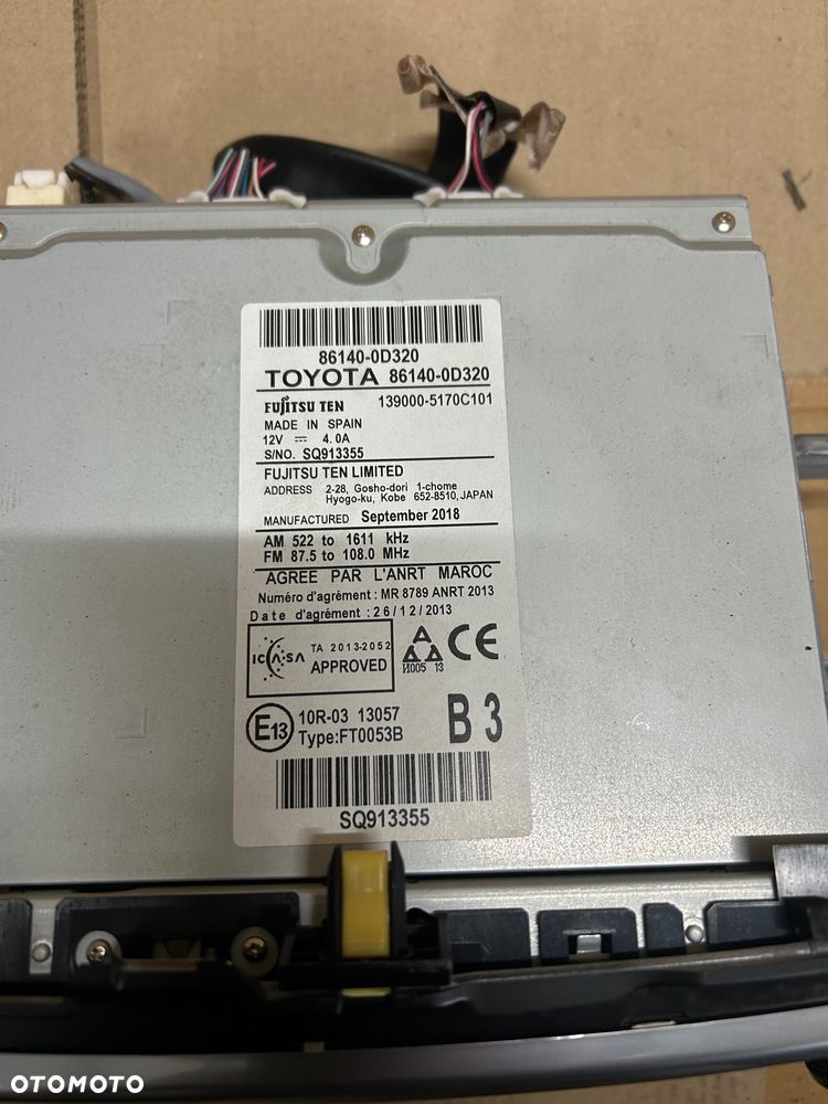 Toyota Yaris III radio ekran wyświetlacz 86140-0D320 - 2