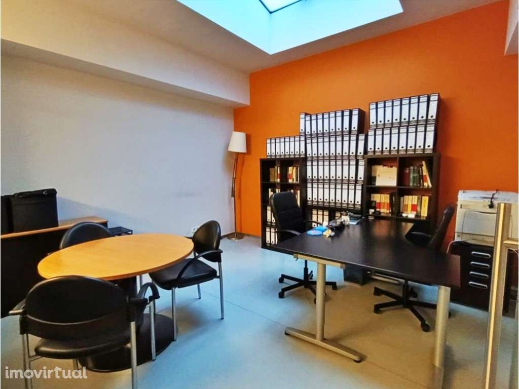 Escritório moderno em Matosinhos Sul - Grande imagem: 4/21