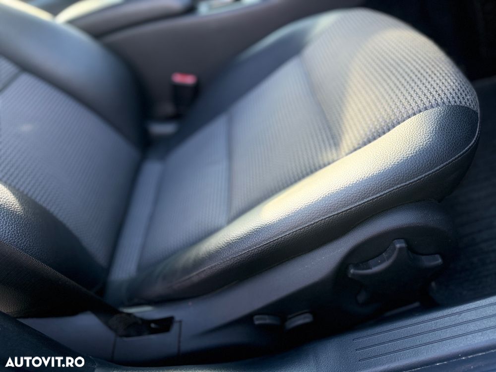 Mercedes-Benz C 220 T CDI Automatik Avantgarde DPF Sport Edition + - 8