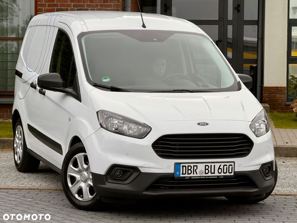 Ford Transit Courier - 8