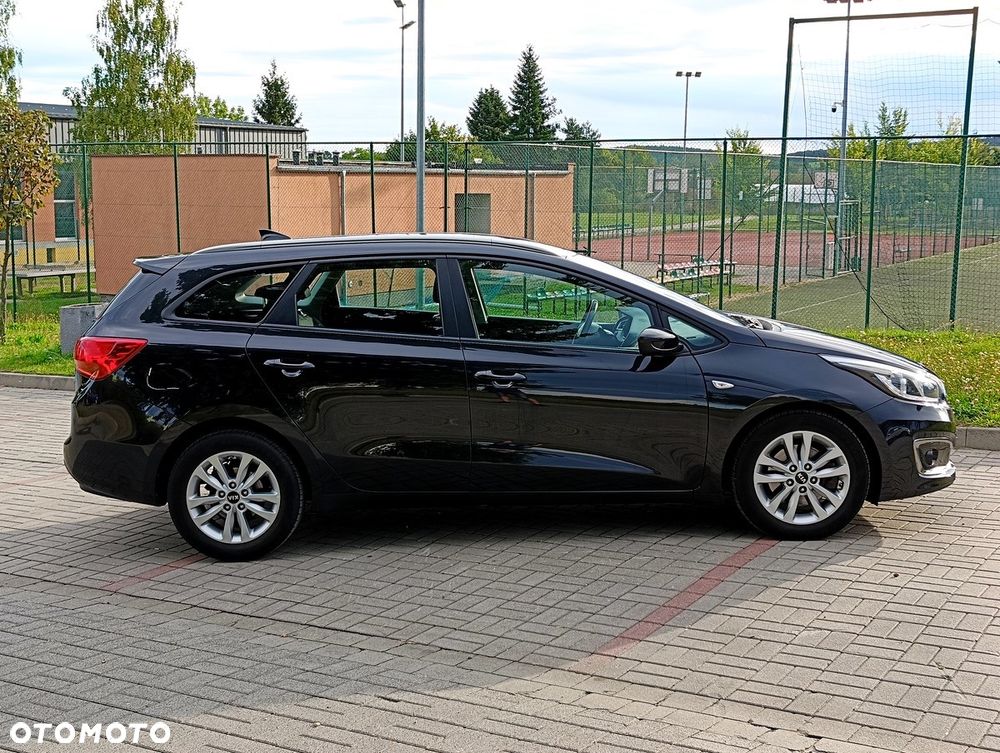 Kia Ceed 1.6 GDI SW Platinum Edition - 7