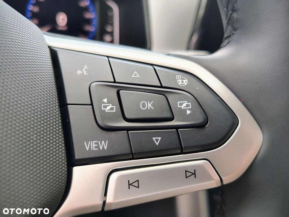 Volkswagen T-Roc - 14