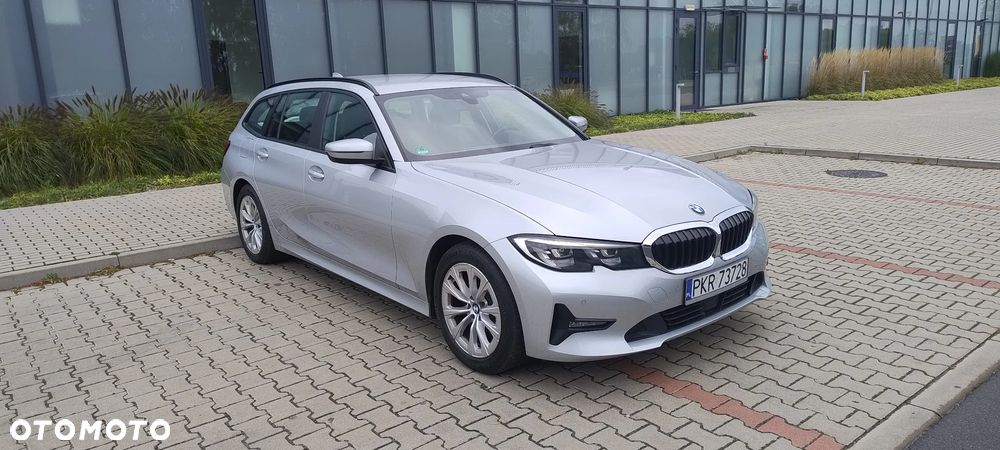 BMW Seria 3 318d - 13