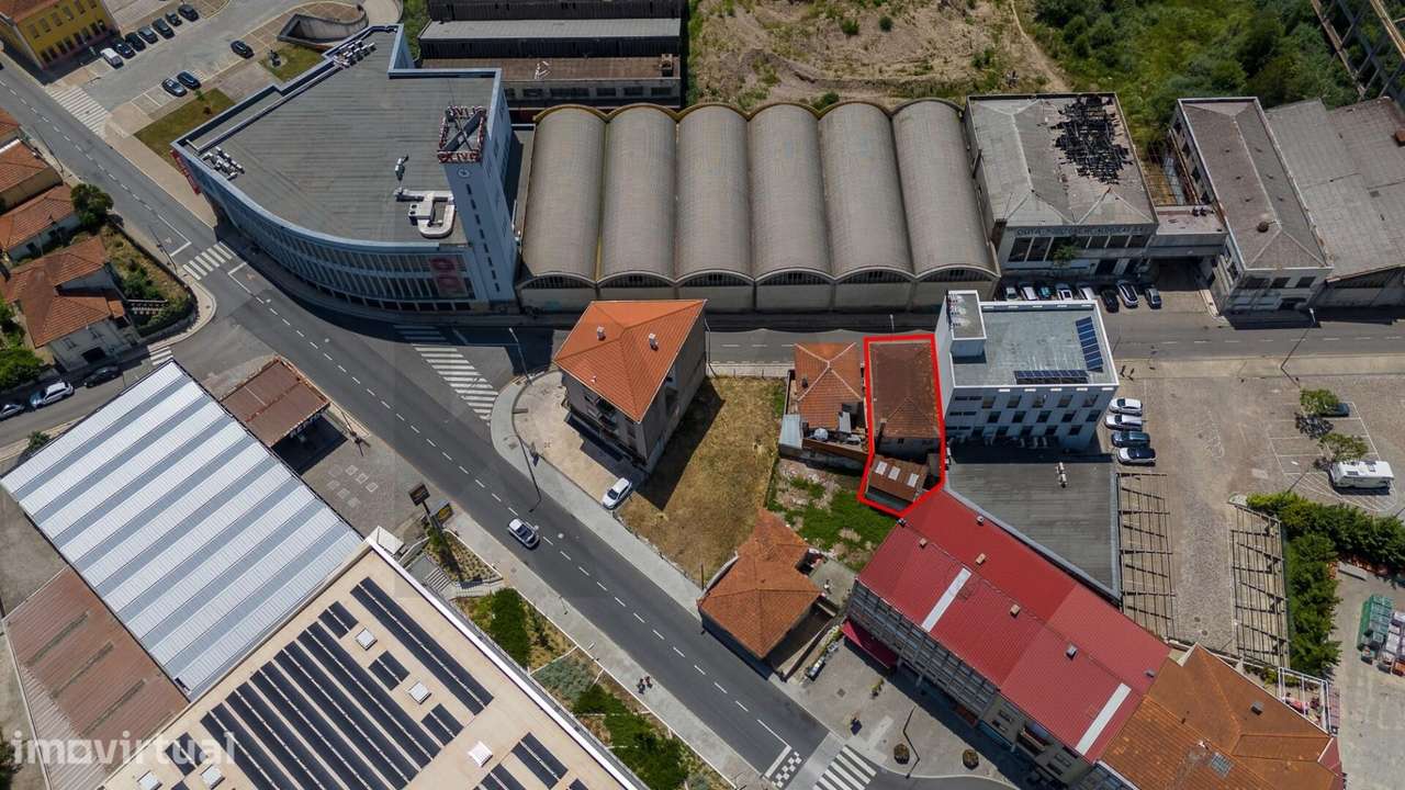 Imóvel de Comércio com Potencial de Investimento e Habitação. - Grande imagem: 3/60