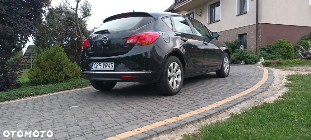 Opel Astra - 2