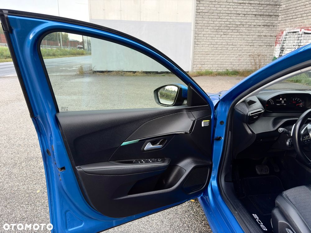 Peugeot 208 - 15