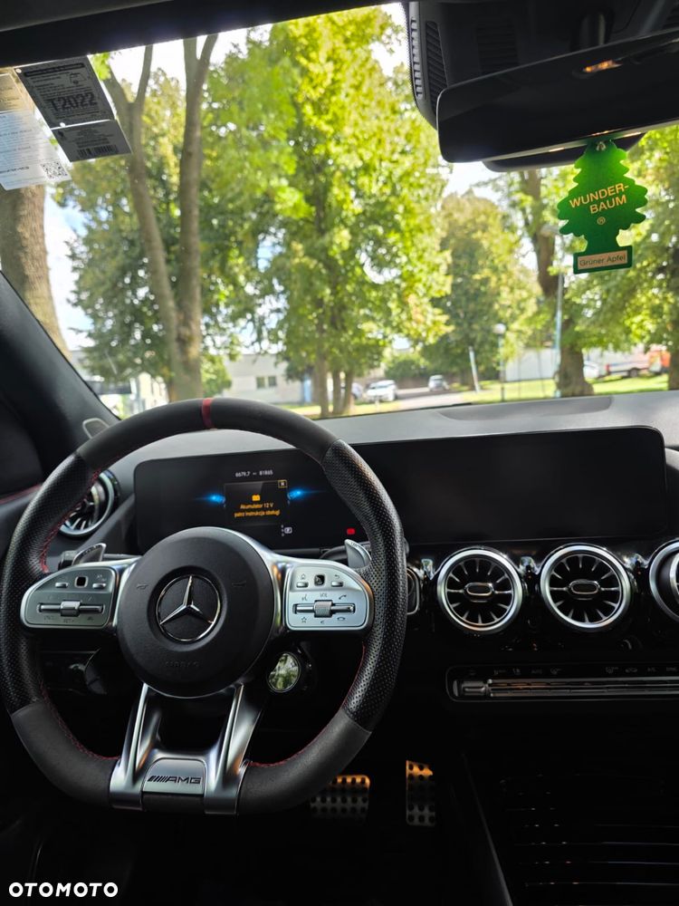 Mercedes-Benz GLA - 6