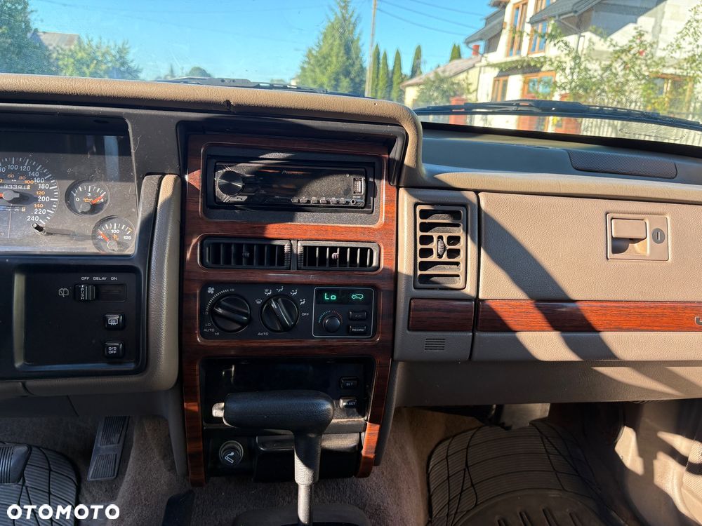 Jeep Grand Cherokee 5.2 Limited - 15
