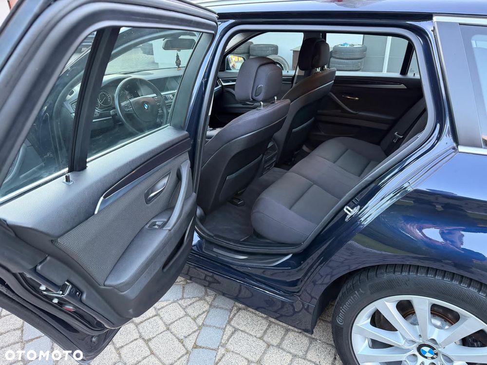 BMW Seria 5 520i - 8