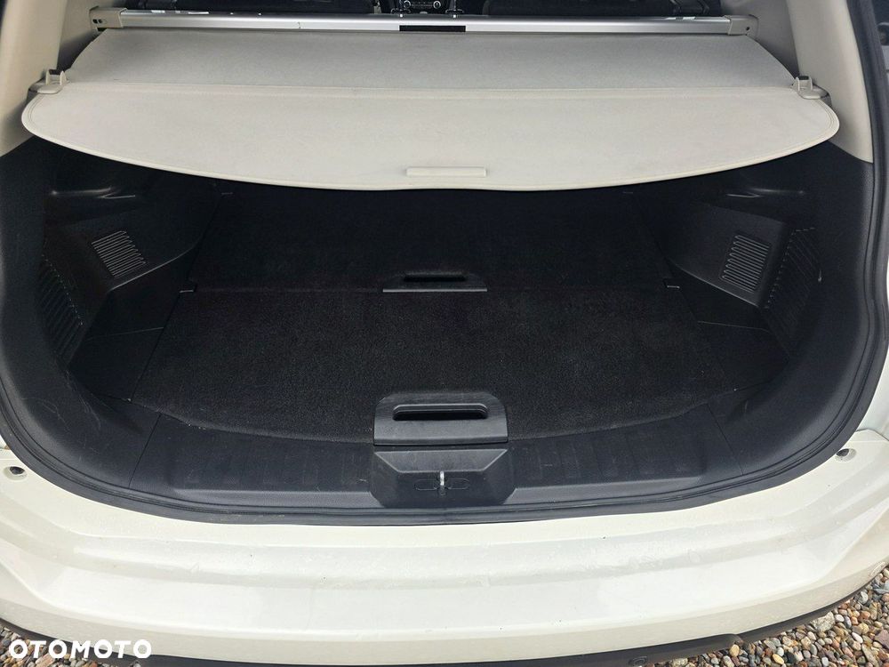 Nissan X-Trail 1.6 DCi Xtronic Tekna - 22