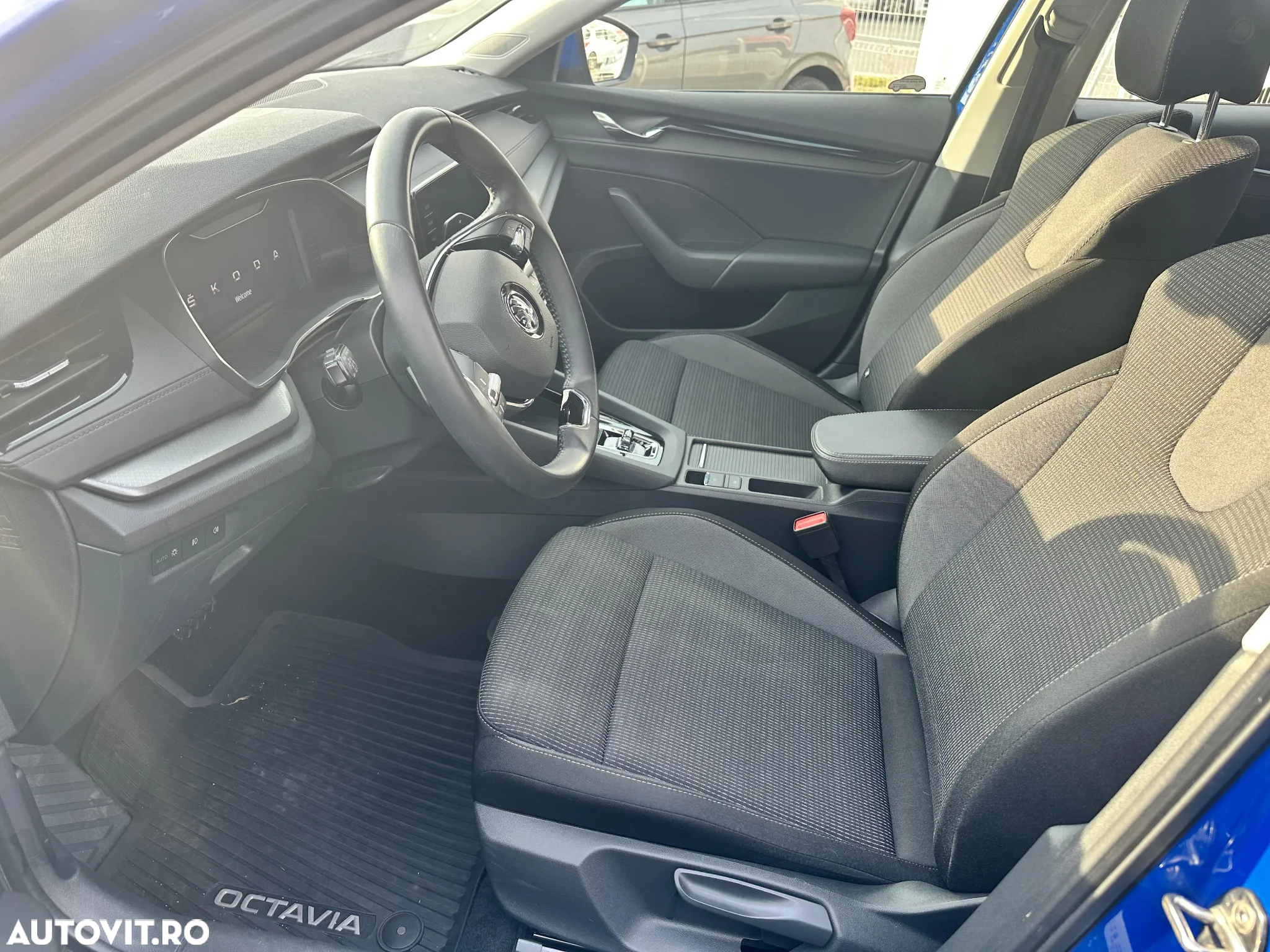 Skoda Octavia Combi 2.0 TDI DSG Ambition - 21