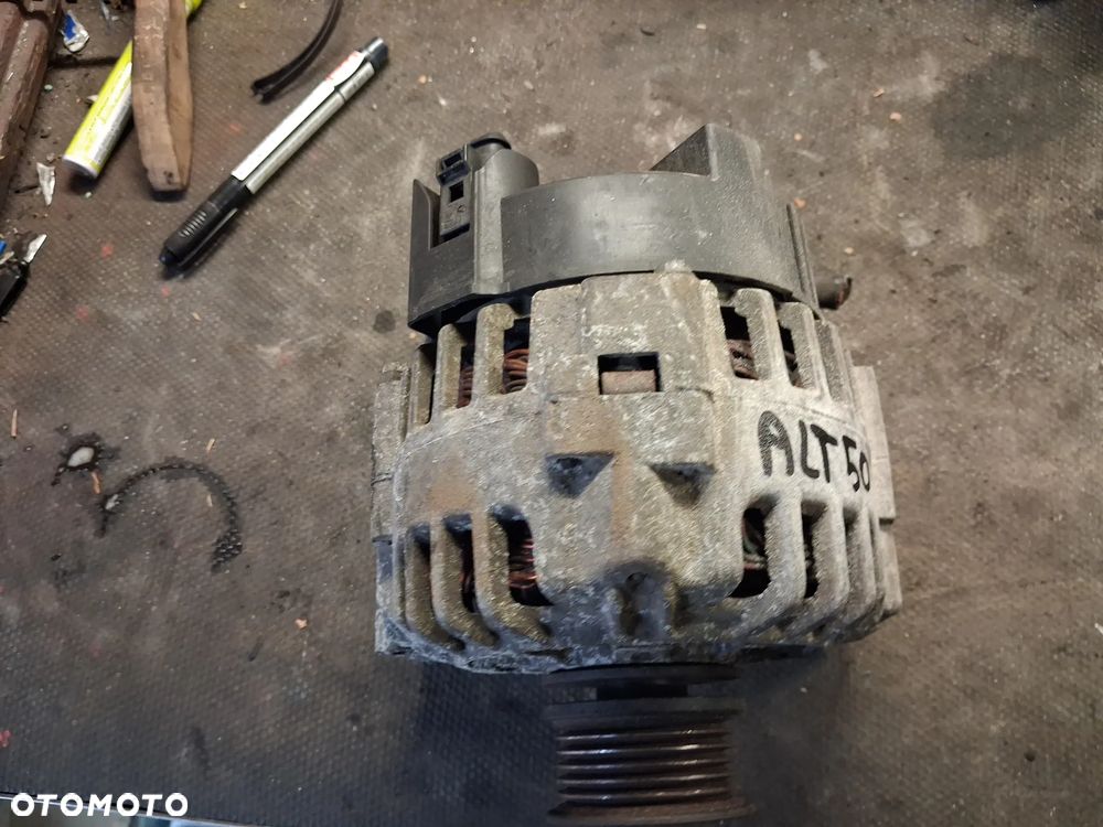 ALTERNATOR VOLKWAGEN AUDI SEAT SKODA  90A  037903025T - 2