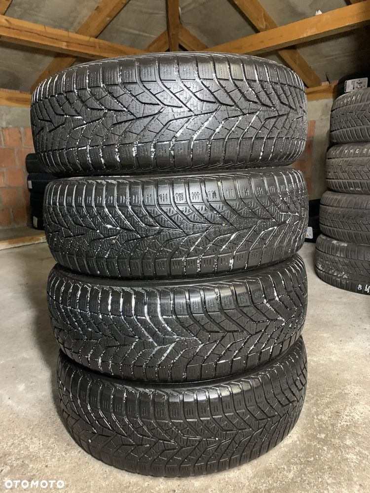 4x Opony Yokohama 205/60 R16 96h v90s