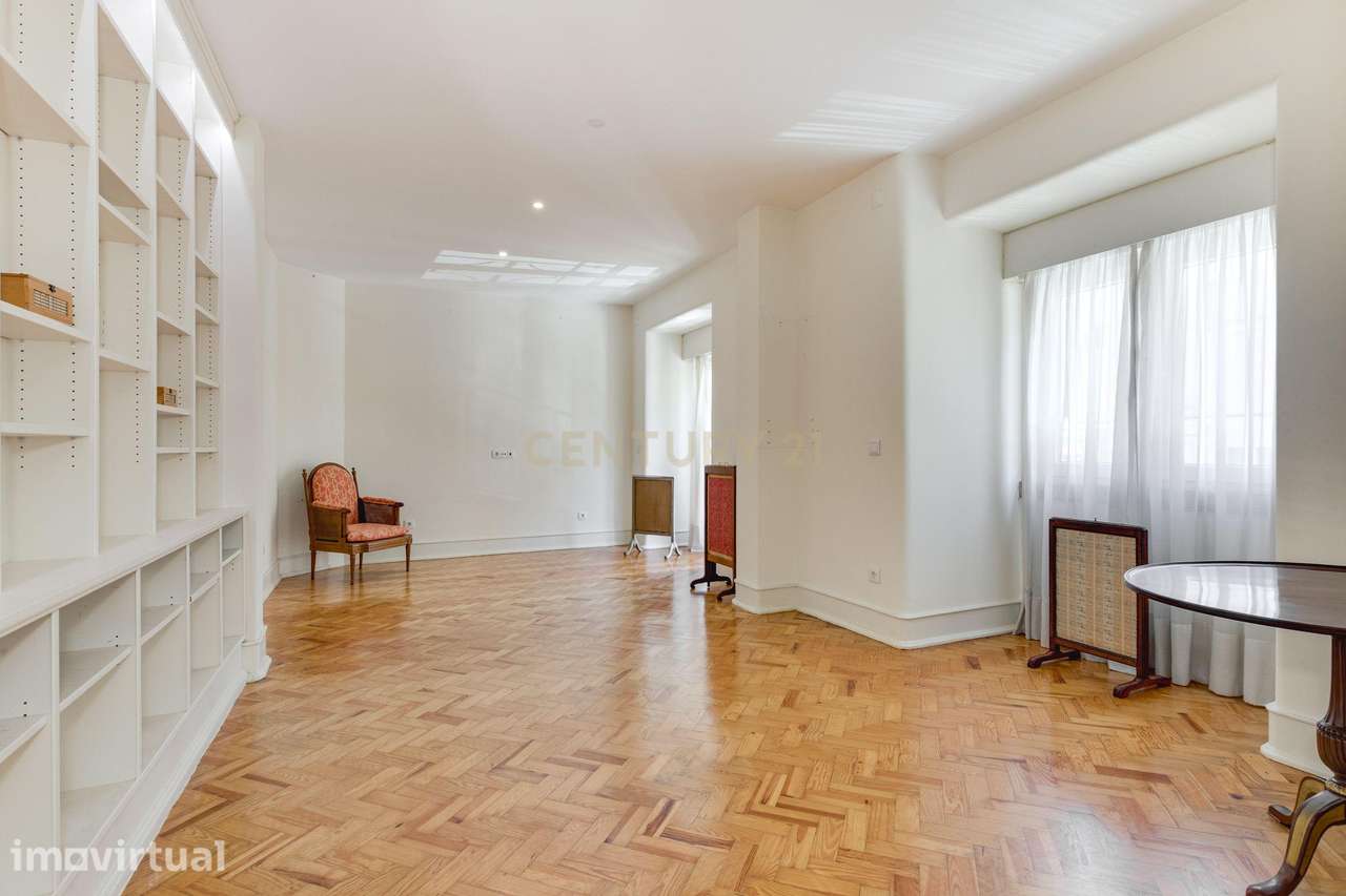 Fantástico Apartamento T4 na Alameda D. Afonso Henriques – Localização - Grande imagem: 4/48