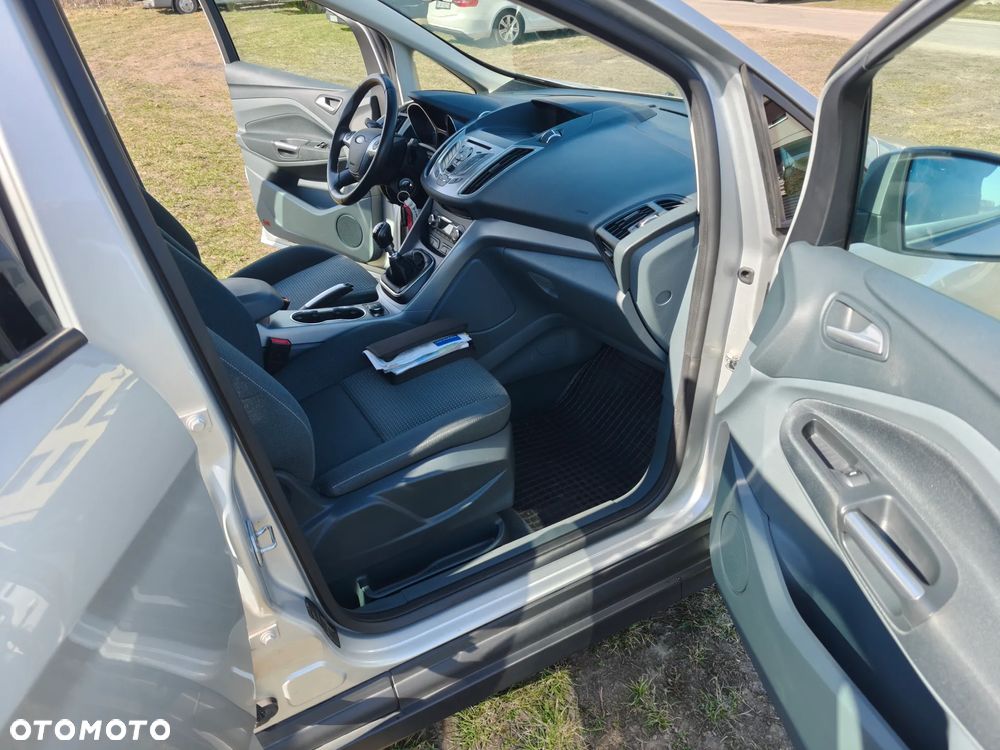 Ford C-MAX - 19