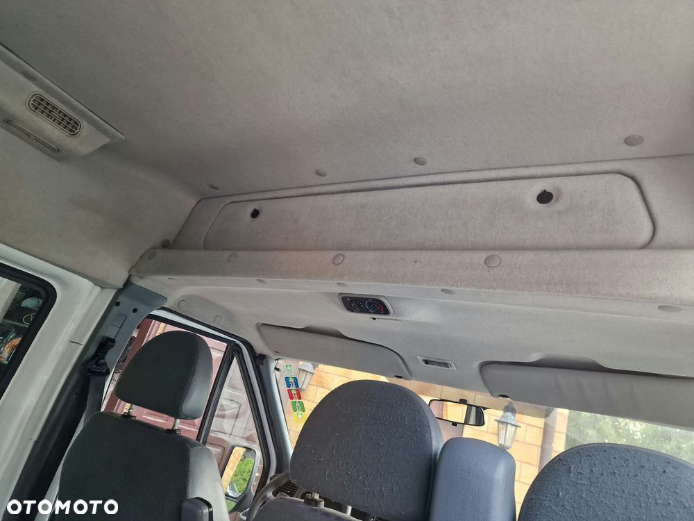 Ford Transit - 19