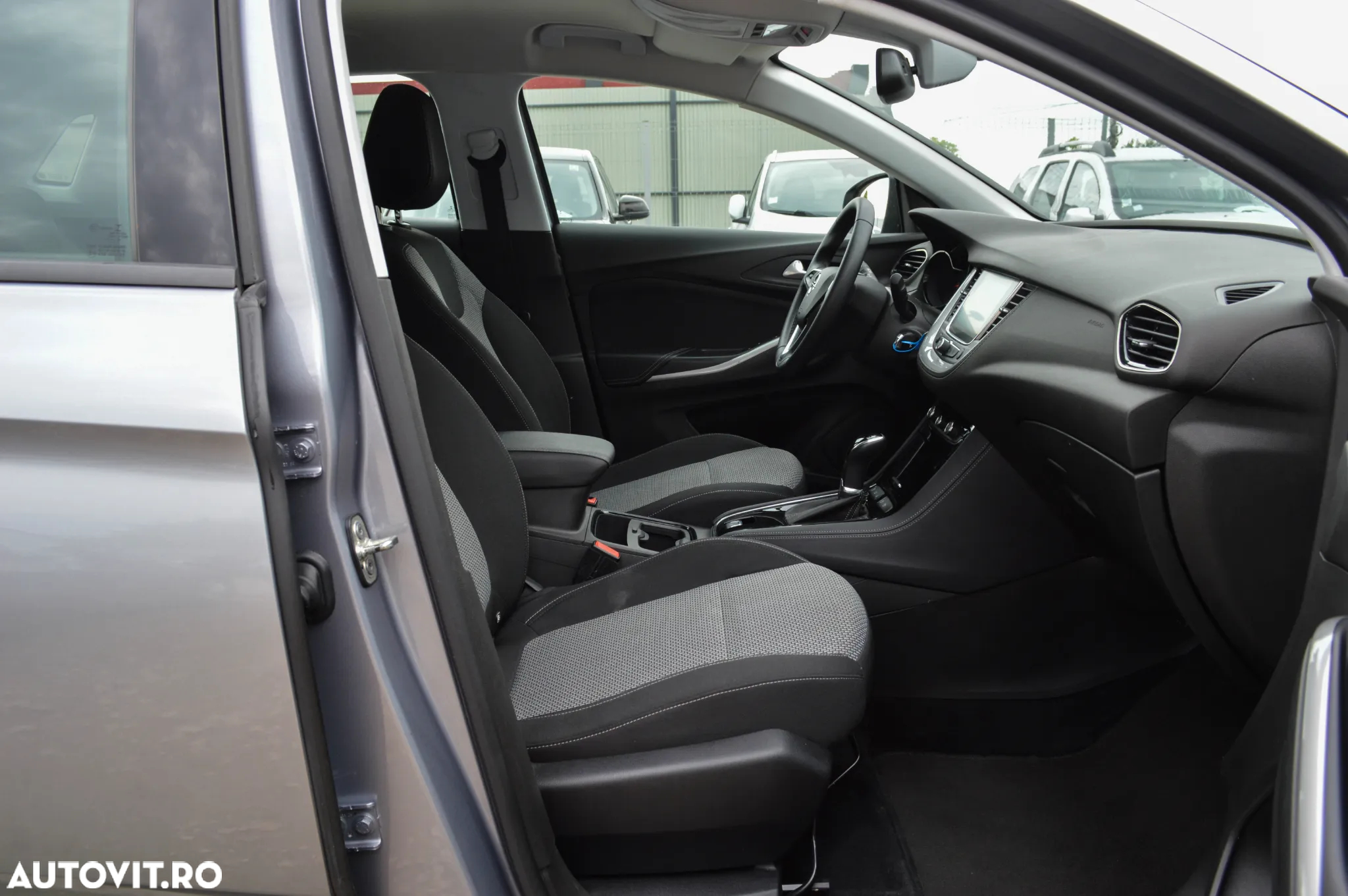 Opel Grandland X 1.5 D Start/Stop Automatik Business Edition - 30