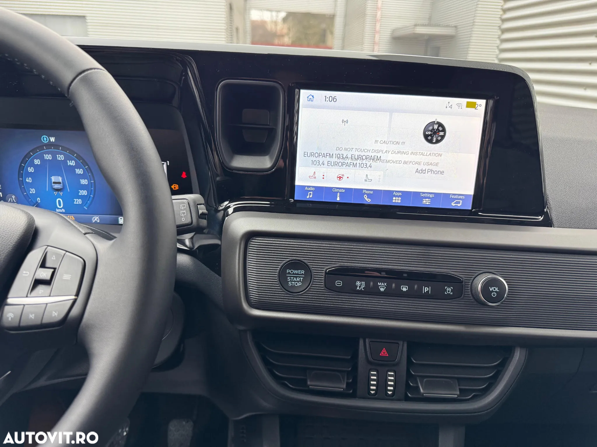 Ford Tourneo Courier - 8