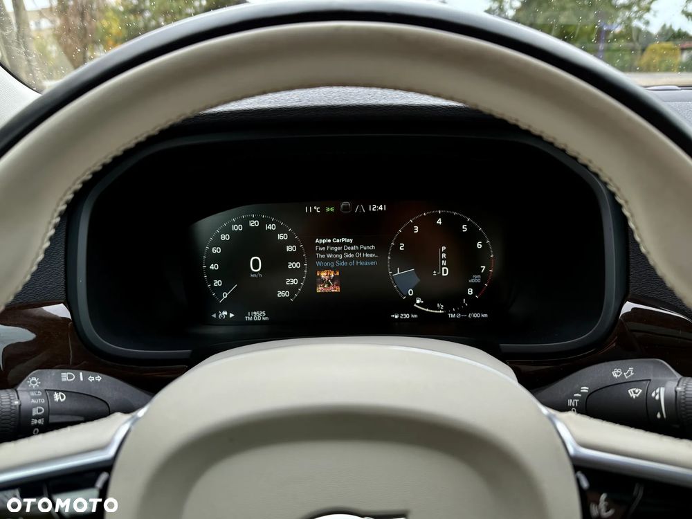 Volvo S90 T5 Momentum - 17