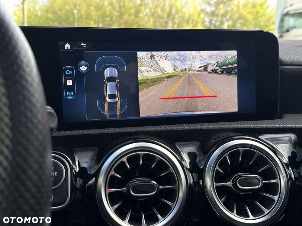 Mercedes-Benz CLA - 25