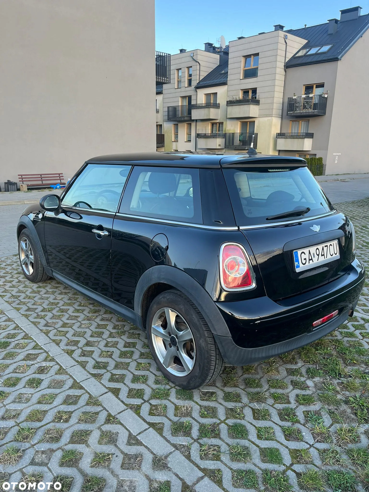 MINI ONE Standard - 5