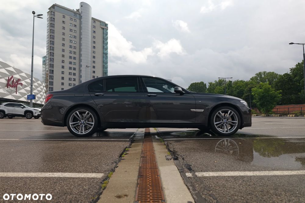 BMW Seria 7 750Ld xDrive Blue Performance Edition Exclusive - 5