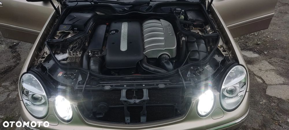 Mercedes-Benz Klasa E - 22