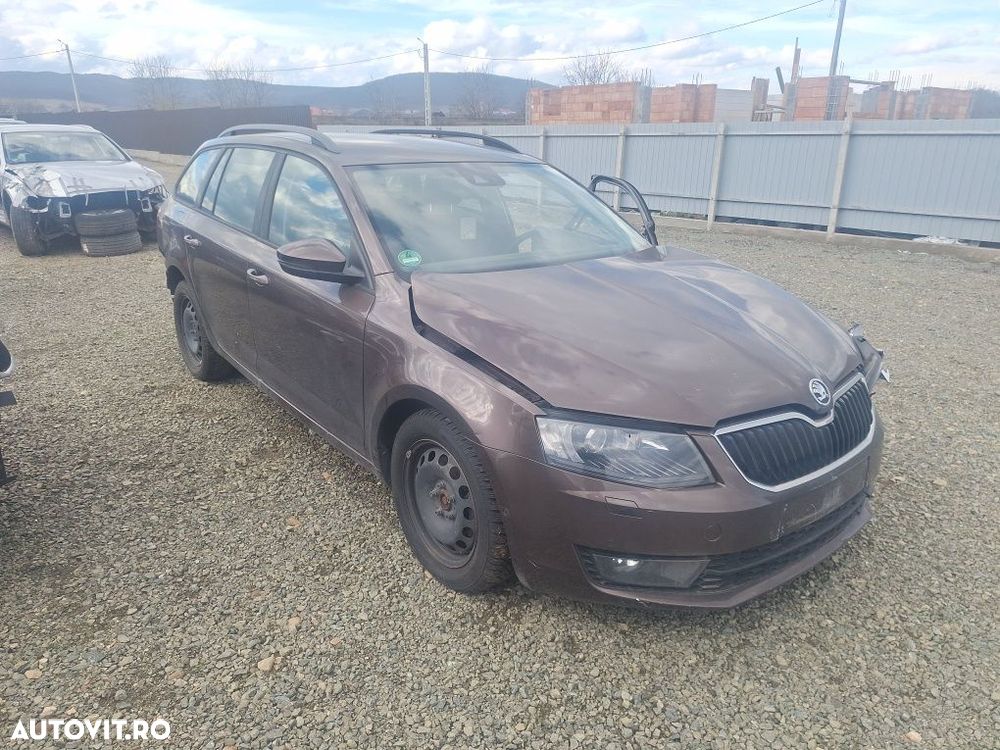 Dezmembrez Skoda Octavia 3 motor 2.0 tdi 150 cp CKFC cutie automata - 1