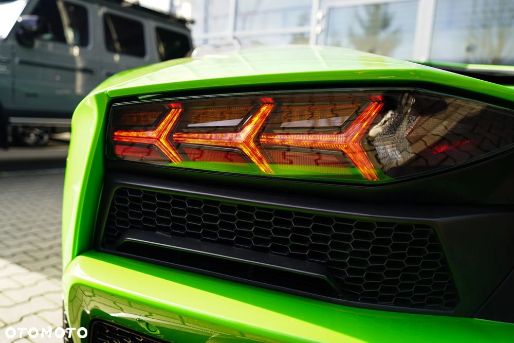 Lamborghini Aventador S - 7