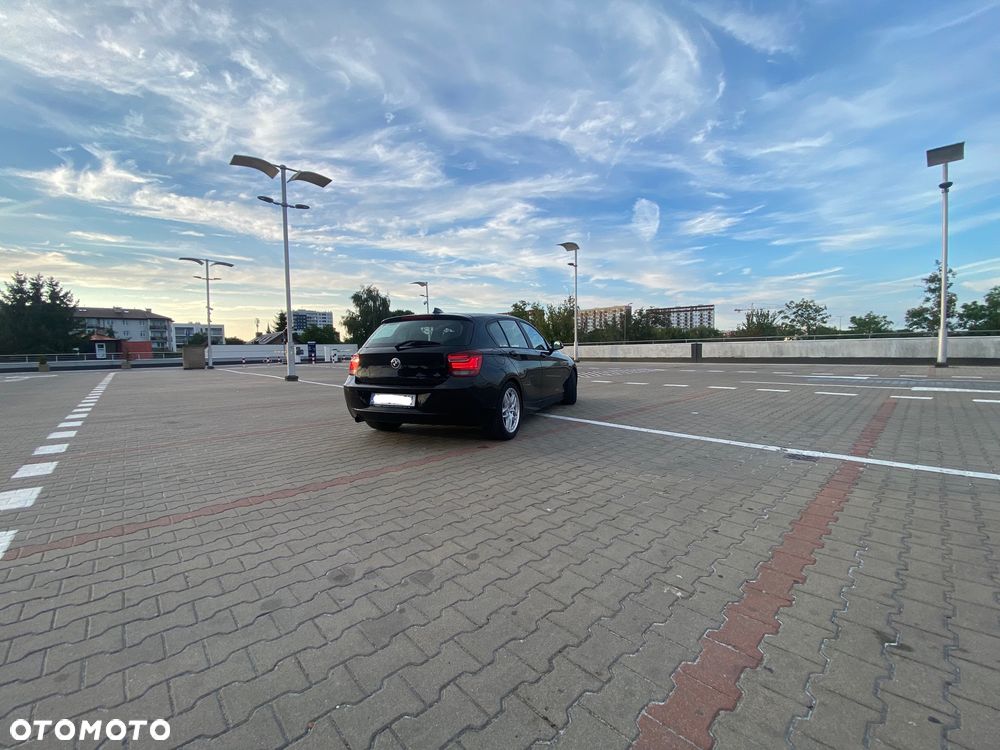 BMW Seria 1 116i - 4