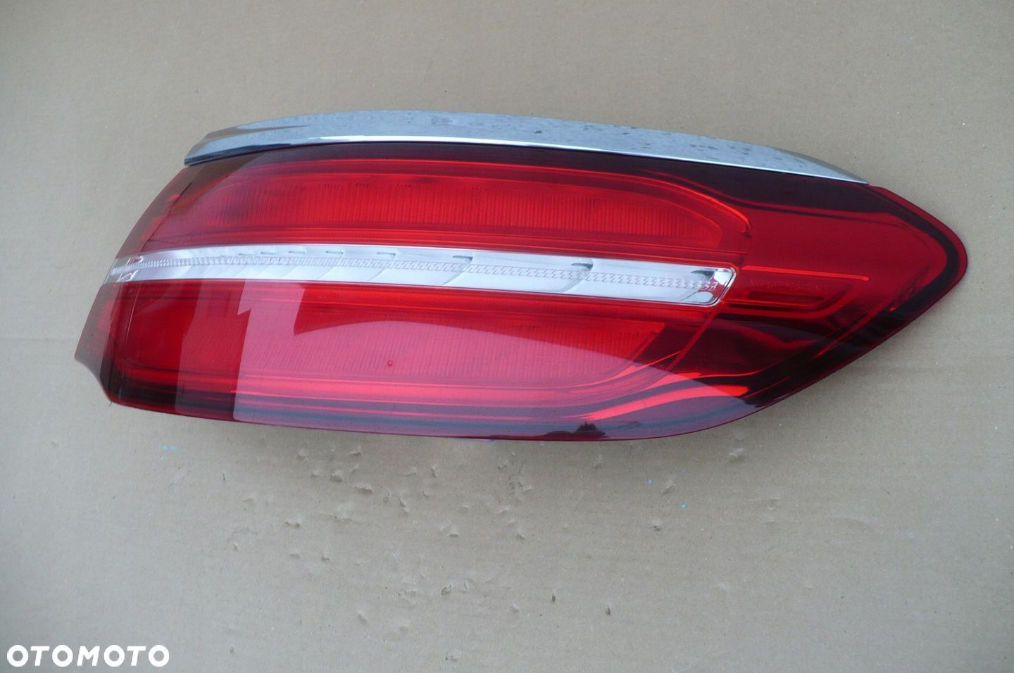 MERCEDES W253 COUPE LED - LAMPA TYŁ PRAWA - 2