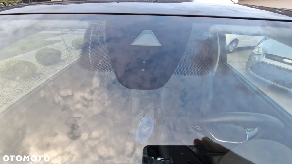 Volkswagen up! Active - 18