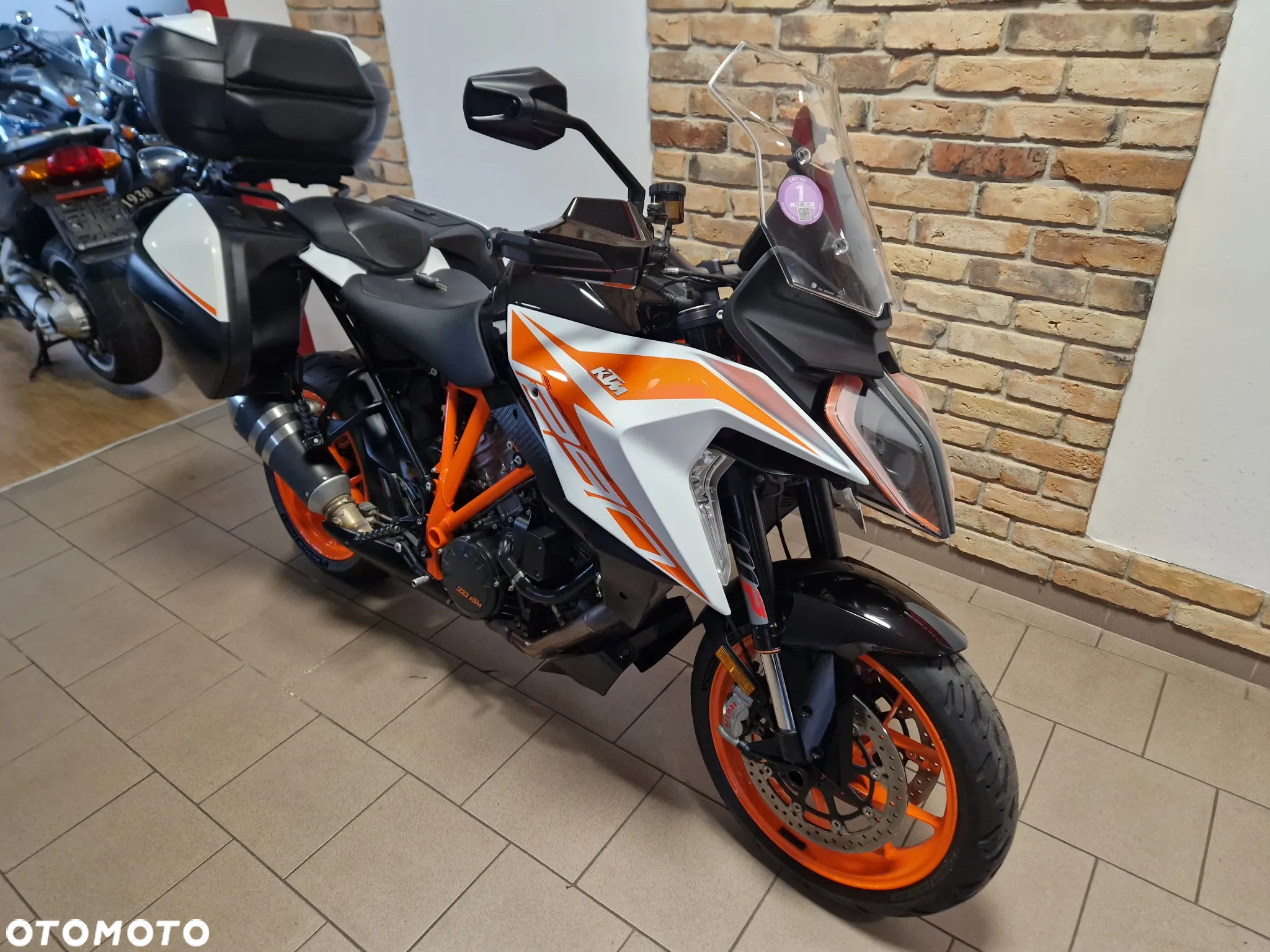 KTM Adventure - 6