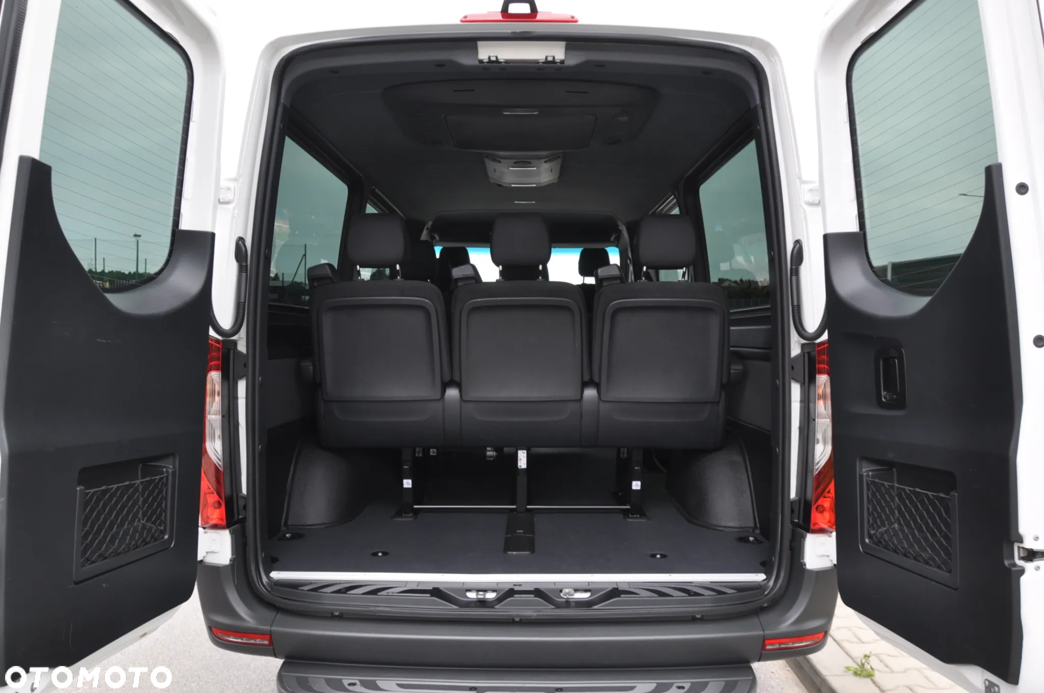 Mercedes-Benz Sprinter 319 CDI Standard SELECT 9G-Tronic 907.233 - 24