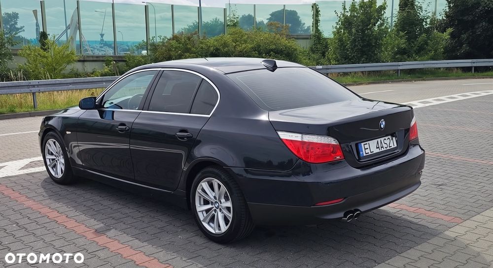BMW Seria 5 525d - 8