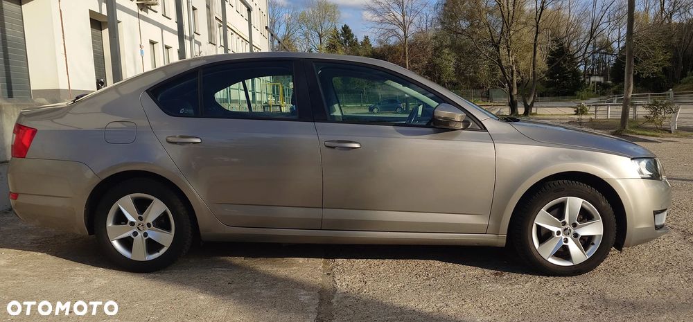 Skoda Octavia 1.4 TSI Ambition - 6