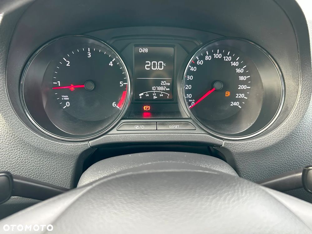 Volkswagen Polo - 25