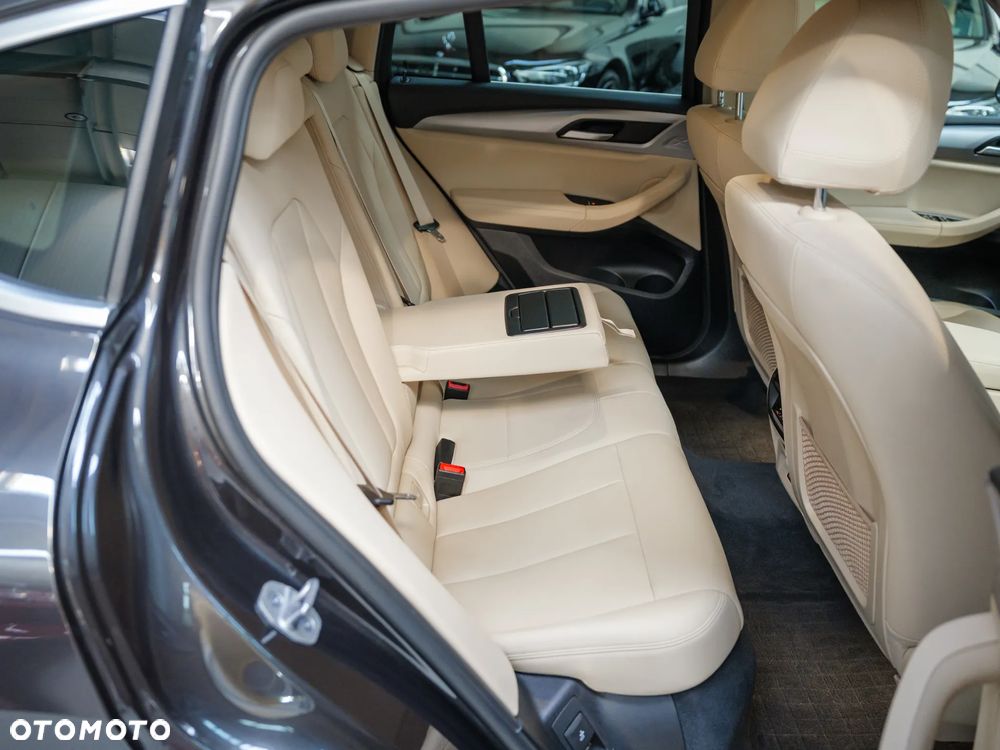 BMW X4 xDrive20i GPF Advantage sport - 21