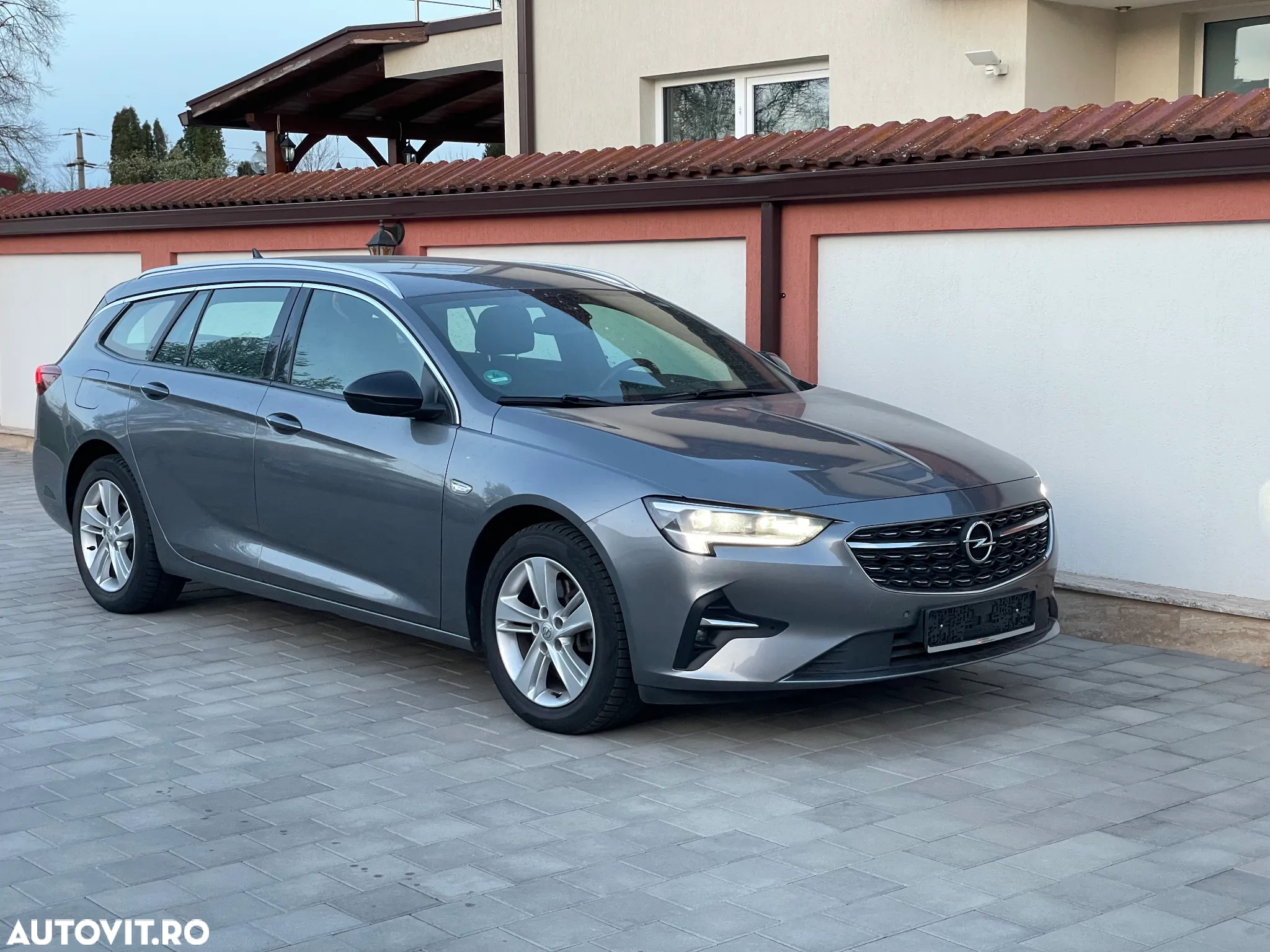 Opel Insignia - 4
