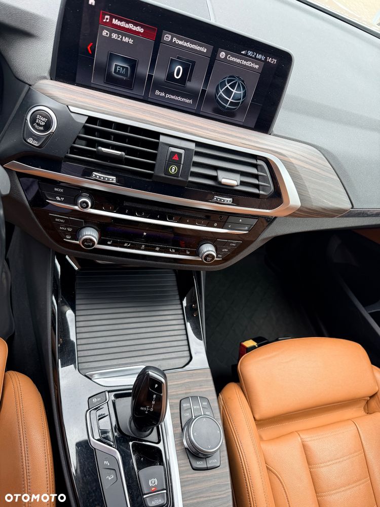 BMW X3 xDrive25d - 18