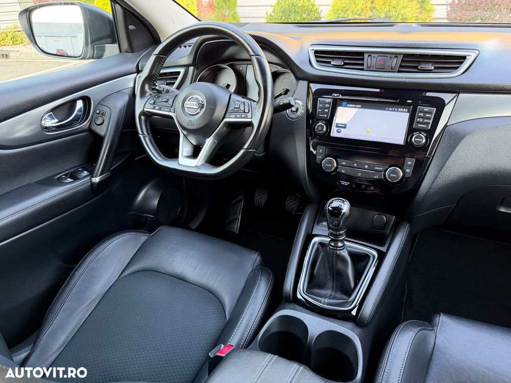 Nissan Qashqai 1.5 DCI Start/Stop Tekna - 25