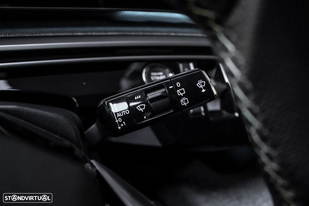 Peugeot 5008 Hybrid 136 e-DSC6 GT - 17