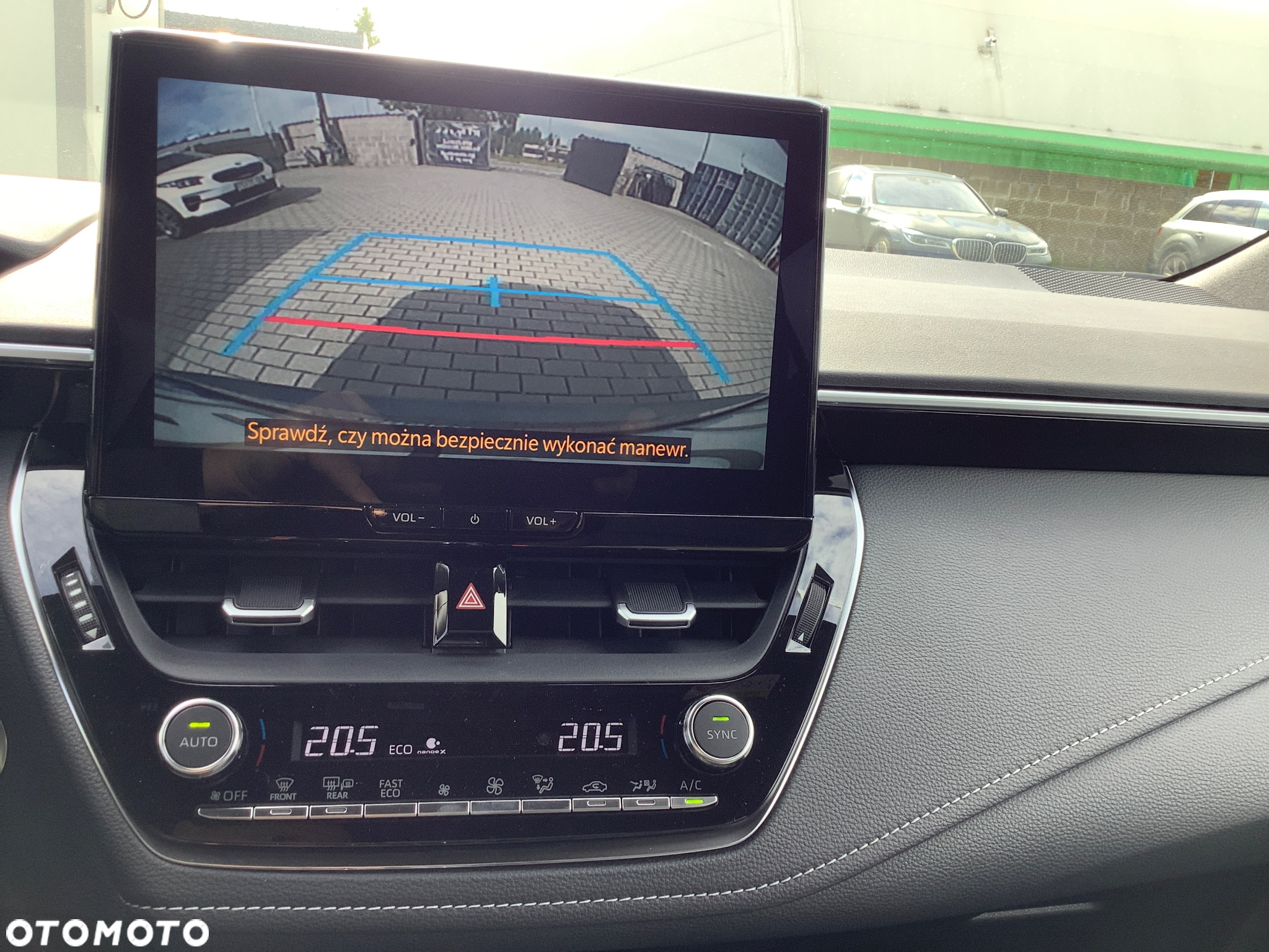 Toyota Corolla 1.8 Hybrid Style - 26