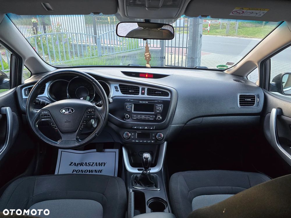 Kia Ceed 1.6 GDI Vision - 22