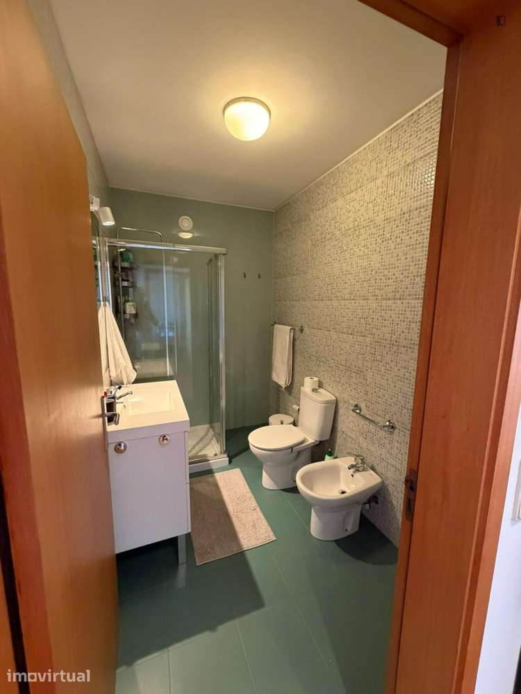Quarto - localizado em Ramalde Porto - Grande imagem: 4/18