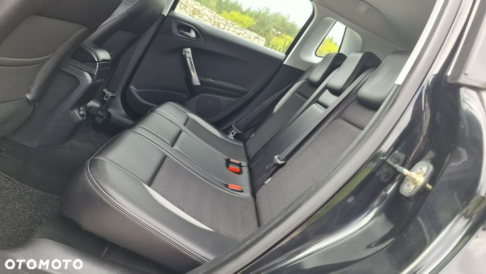 Peugeot 2008 1.6 VTi Allure - 9