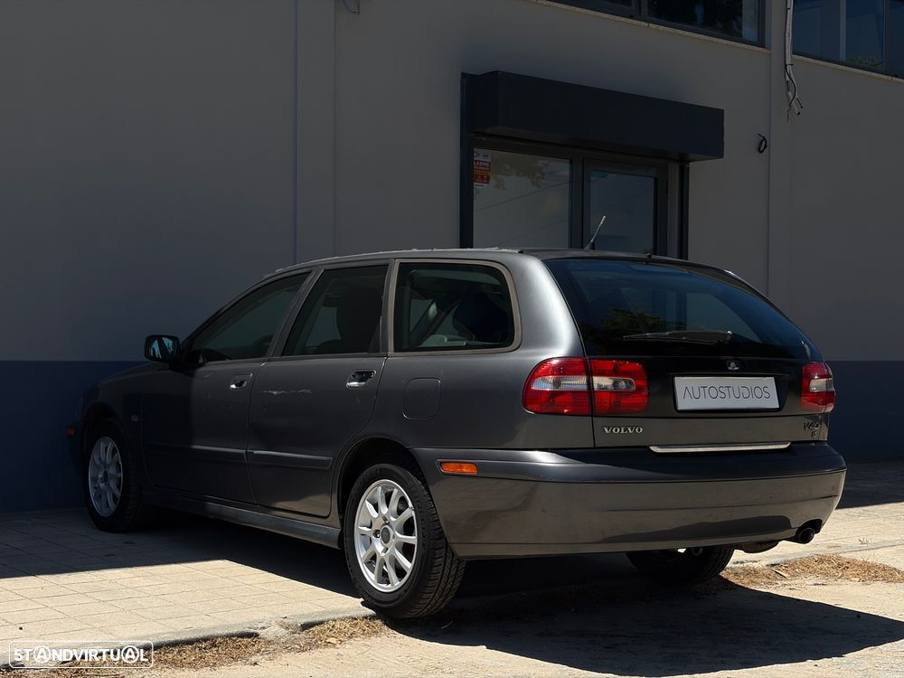 Volvo V40 1.6 Base - 4