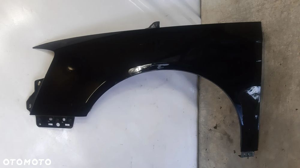 * BŁOTNIK LEWY PRZEDNI PRZOD DO VW PASSAT B6 LC9X CZARNY - 1